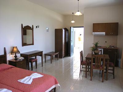 Roubini Apartments Falasarna Exterior photo
